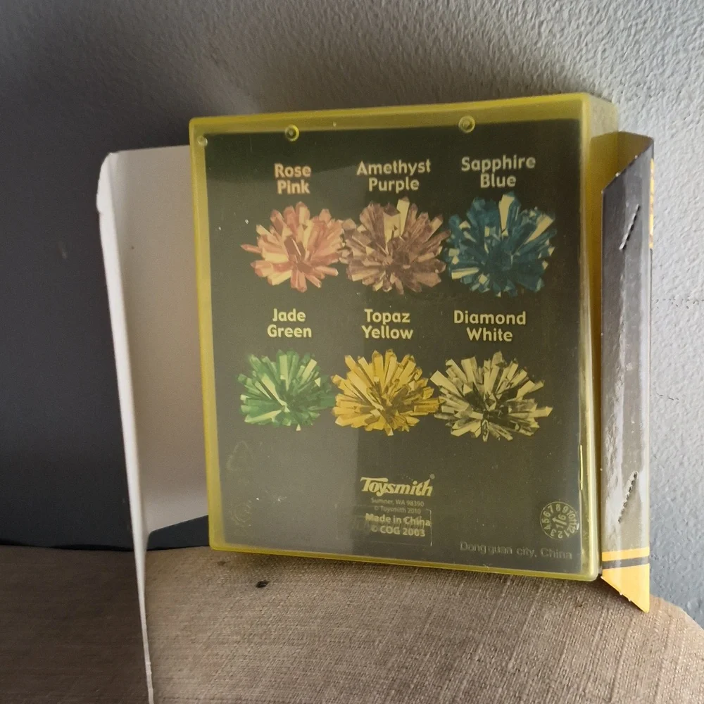 Toysmith Topaz Yellow Crystal Growing Kit New